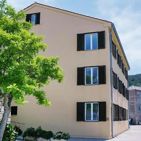 Lovely In Apartament